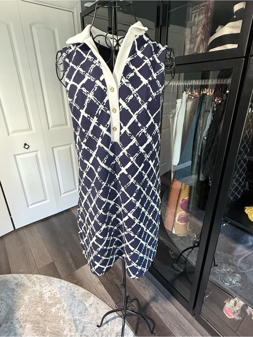Vince Camuto Navy and White Sleeveless Collared Shift Dress